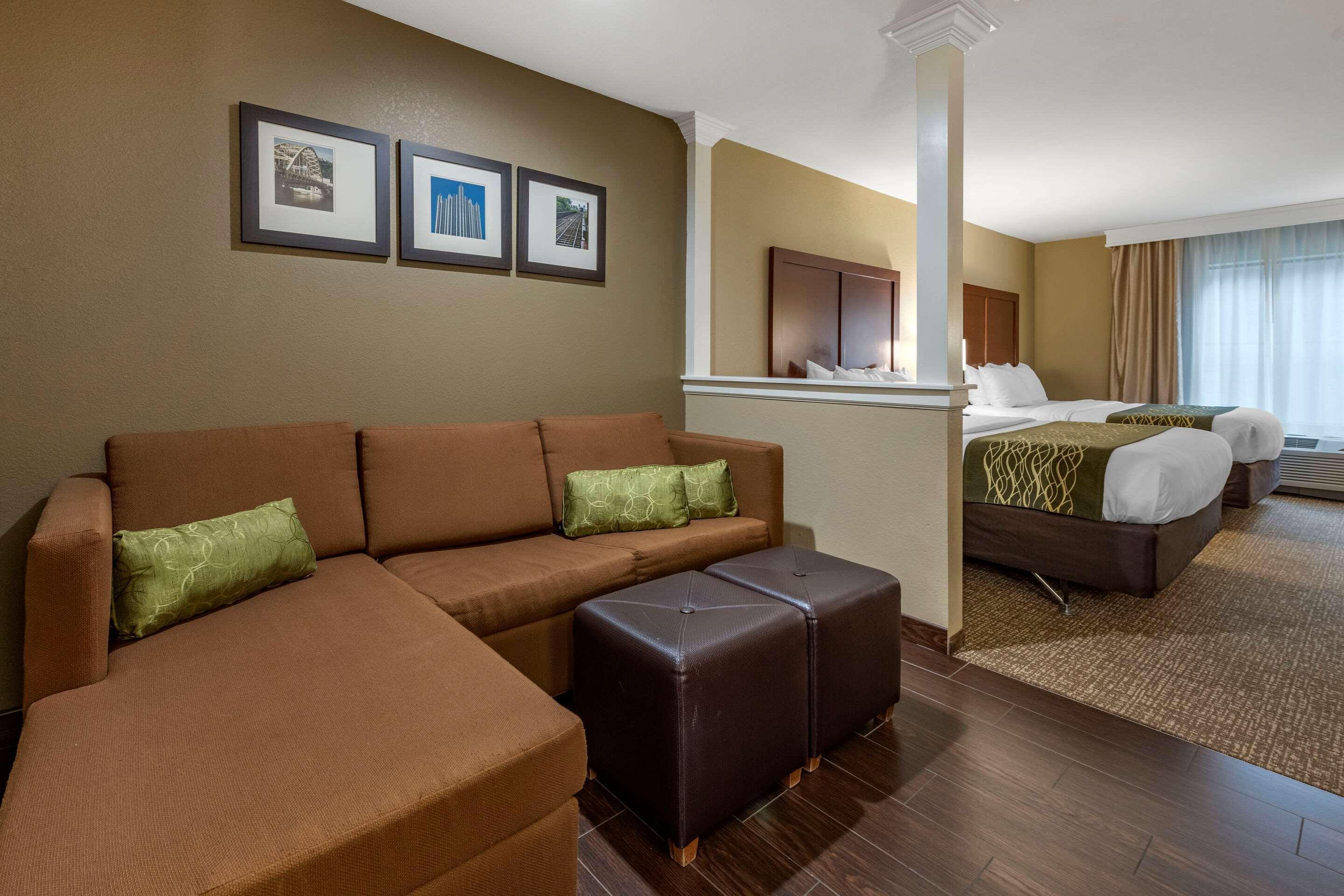Comfort Inn & Suites Pittsburgh Exterior foto